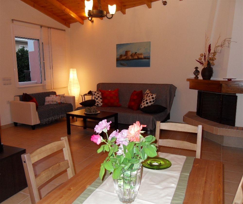 Omorfi Poli 120 Sqm Apartment Nafplio Exterior photo