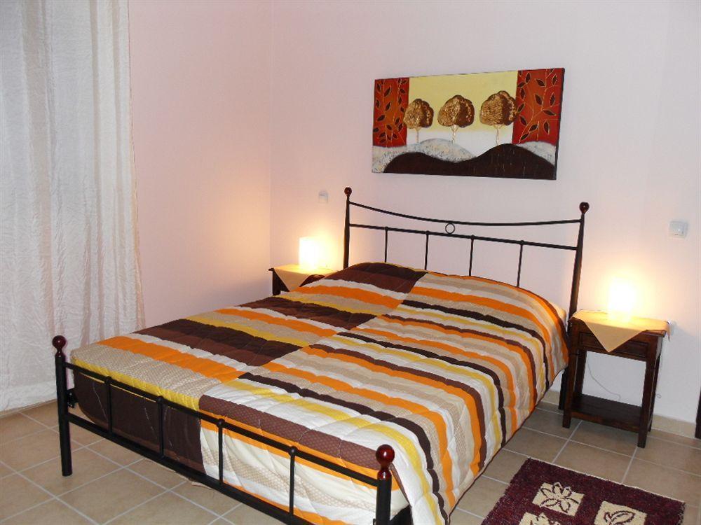 Omorfi Poli 120 Sqm Apartment Nafplio Exterior photo